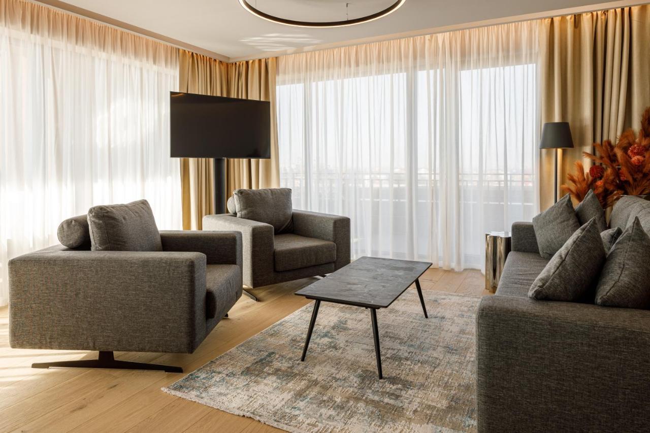 Qosmo Brasov Hotel Εξωτερικό φωτογραφία