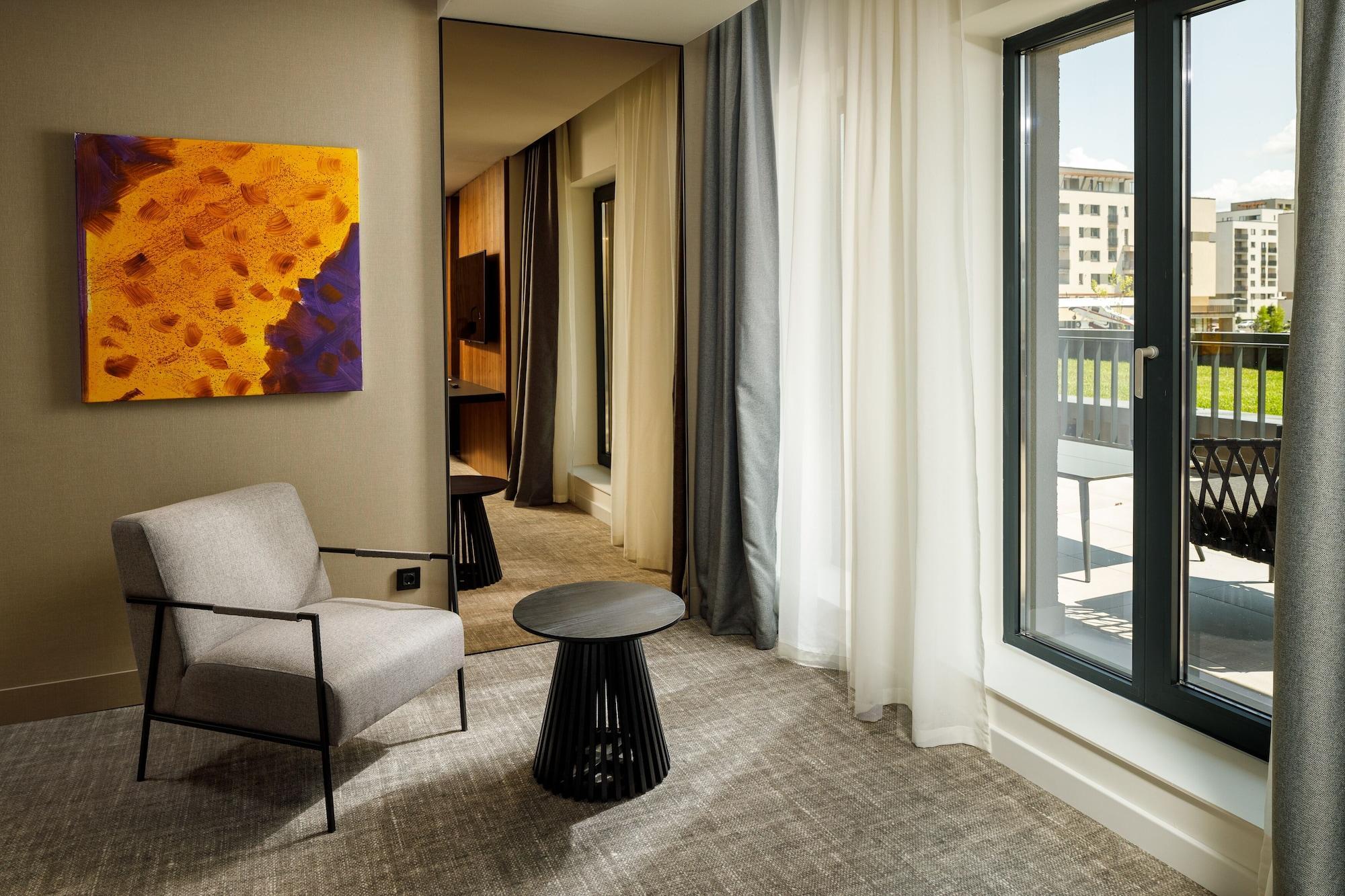 Qosmo Brasov Hotel Εξωτερικό φωτογραφία